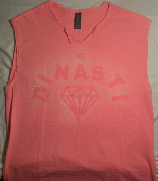 Female Pink Signature sleeveless neck cut